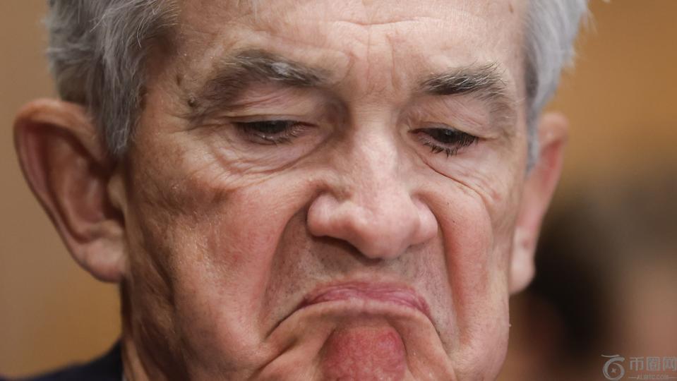 一切都“结束了”——随着比特币价格突然飙升，华尔街正悄悄为美联储 6.6 万亿美元的大逆转做准备