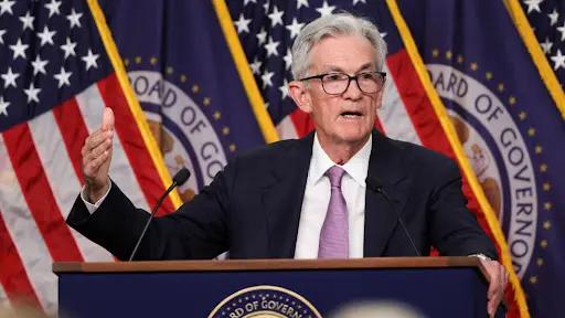 美联储决议全文：降息25基点并宣布缩表，两个反对票显示分歧加剧