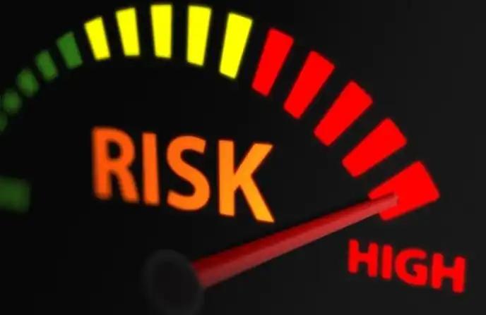 宏观结构性矛盾加深，却仍是风险资产的好时机